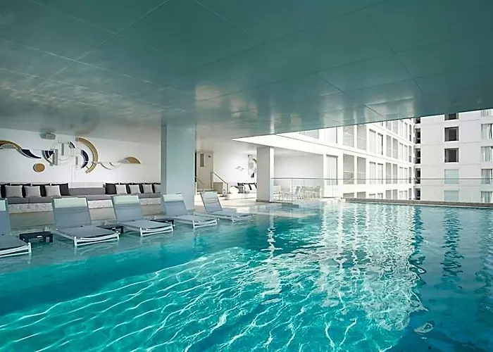 Shama Yen-akat Hotel