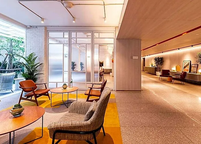 Shama Yen-akat Hotel
